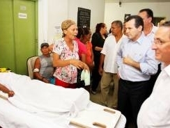Silval Barbosa e Chico Galindo visitam o Pronto-Socorro: parceria garantir ampliao do hospital
