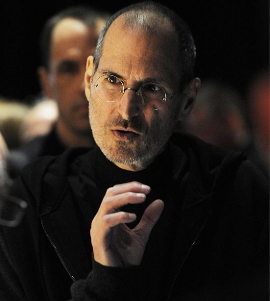 Executivo-chefe da Apple, Steve Jobs, pediu novo afastamento por problemas de sade, segundo diz o 