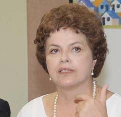 A candidata  Presidncia do pas, Dilma Rousseff, poder reunir no mesmo palanque dois candidatos ao governo