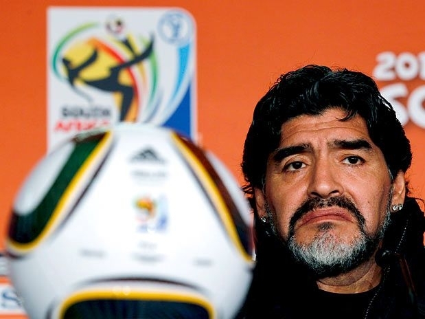 Maradona durante entrevista coletiva