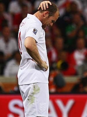 Mesmo em m fase, Rooney  principal esperana inglesa para evitar vexame histrico