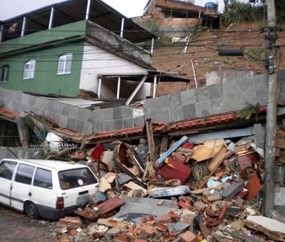 Tragdia no Morro do Bumba faz governo pedir urgncia para projeto que extingue lixes no Brasil
