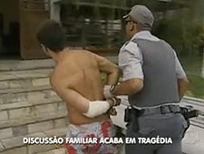 Filho mata o prprio pai a facadas no Guaruj (SP)