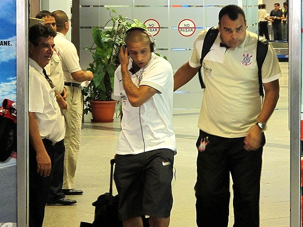 Roberto Carlos evita a catimba paraguaia