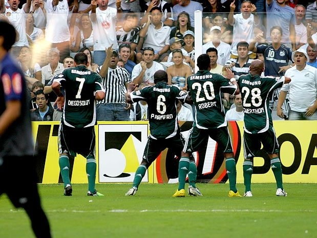 Palmeiras faz a festa na Vila Belmiro