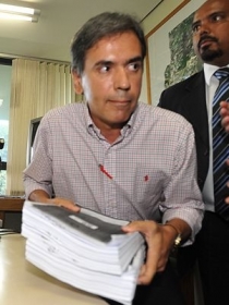 Leonardo Prudente apresentou sua carta de renncia  Cmara do DF