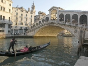 Gondoleiros de Veneza podem passar por teste do bafmetro