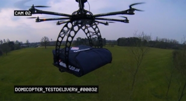 Rede de pizzarias testa drone para entregar pizza