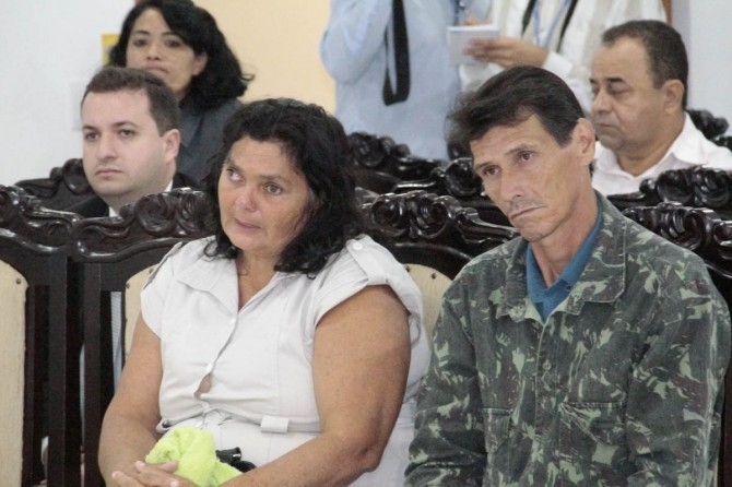 Os pais da vtima, Moacir Andrade e Lourdes Evangelista, estiveram presentes na reunio