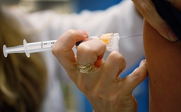 Vacina contra HPV  indicada dos 9 aos 26 anos
