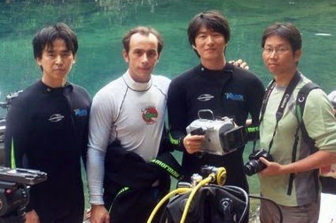Equipe da TV coreana, durante visita ao Recanto Ecolgio Rio da Prata