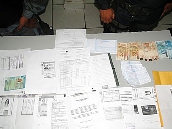 Casal foi preso com documentos e dinheiro de vtimas em Vrzea Grande