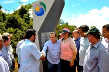 Silval Barbosa anunciou que vai cobrar do Ministrio das Comunicaes melhoria no sistema de telefonia mvel do Norte do Araguaia