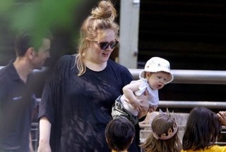 Adele com o filho