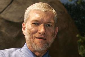 Ken Ham  presidente e CEO da empresa Answers in Genesis e do Museu da Criao