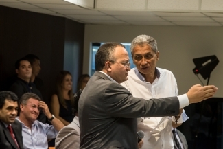 Neurilan estaria de malas prontas para migrar para o PSDB, do qual agora o governador Pedro Taques faz parte.
