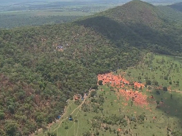 Imagem area do garimpo em Pontes e Lacerda, Mato Grosso
