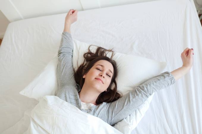 Estudos mostram que pessoas que dormem menos de sete horas por noite tendem a comer muito mais. (Istock/Getty Images)
