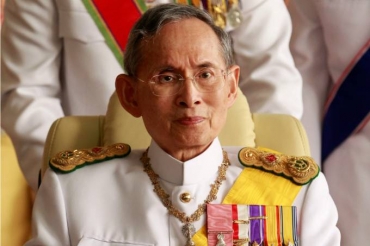 Segundo a procuradoria militar da Tailndia, as postagens de Wichai eram ofensivas ao ento rei do pas, Bhumibol Adulyadej, morto em outubro de 2016 (Sukree Sukplang/Reuters)