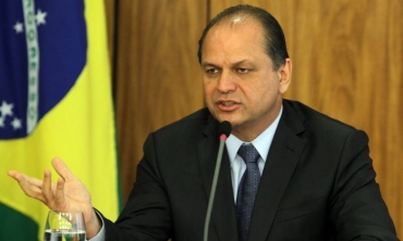 O ministro da Sade, Ricardo Barros