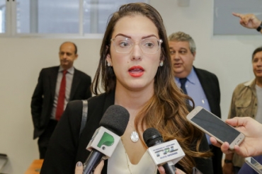 A deputada Janaina Riva: candidatura de Taques sai perdendo com Mauro ao Governo