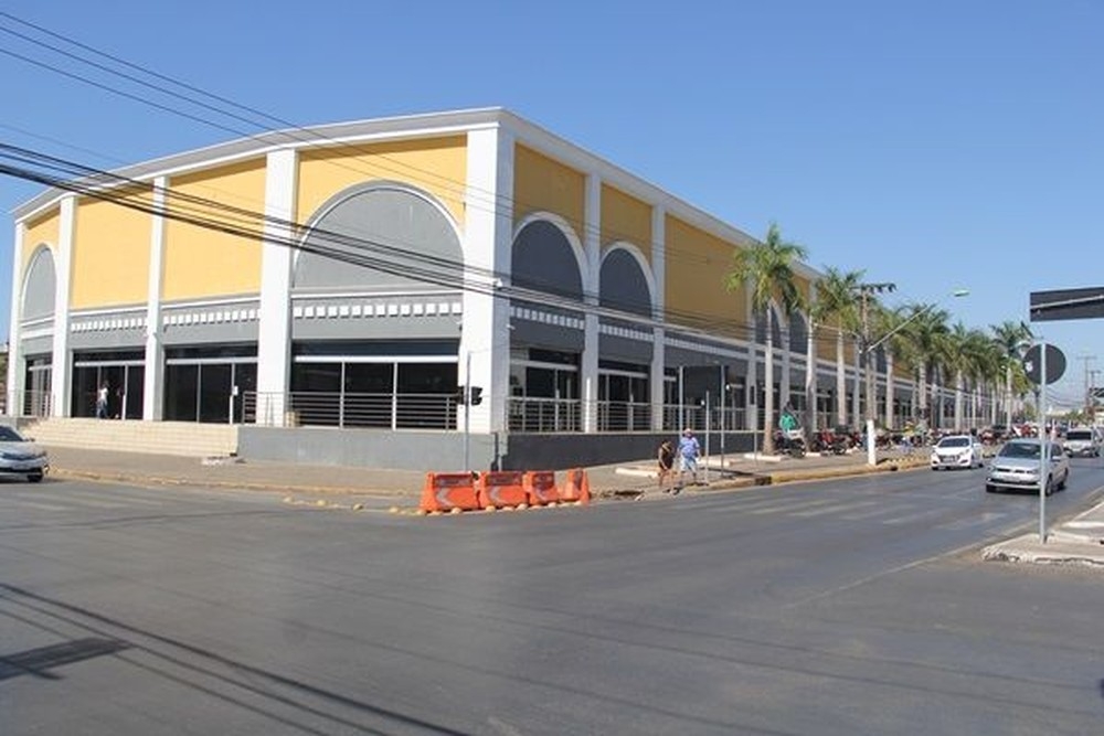 Shopping popular, em Cuiab.  Foto: Assessoria