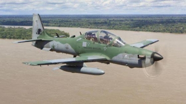 Caa da FAB interceptou aeronave suspeita prximo  Serra do Cachimbo, na regio que faz divisa de Guarant do Norte