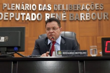 A pedido de Mendes, Assembleia aprova lei que reduz valor de emendas parlamentares