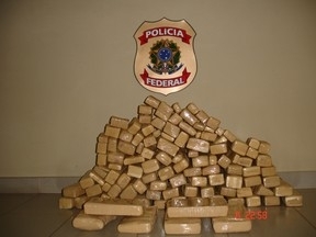 Polcia Federal apreende 40 kg de maconha e 6 kg de crack