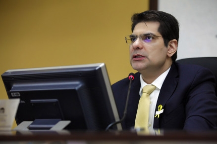 O conselheiro Domingos Neto, que relatou contas do Executivo referentes a 2020