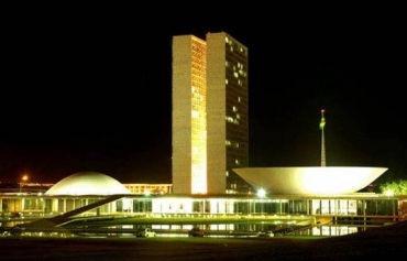 uma relao com a renda mdia dos cidados, o Poder Legislativo no Brasil  o primeiro em despesas