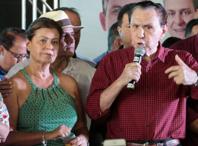 Tet e Carlos Bezerra: pedido de desistncia de recuperao judicial aceito