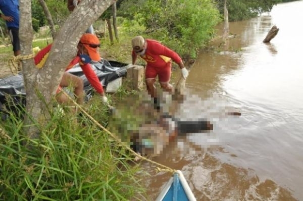 Corpo de mulher vestindo biquni foi localizado boiando no Rio Cuiab e ningum procurou o IML ainda para eventual recon