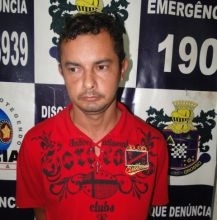 Traficante Ivan Silva de Carvalho confessou que vendia drogas e levou os PMs at sua casa.