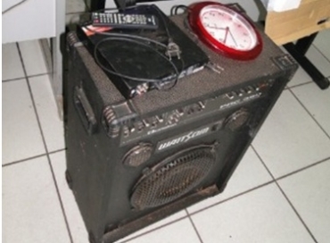 Instrumentos musicais foram furtados de loja em Vrzea Grande.
