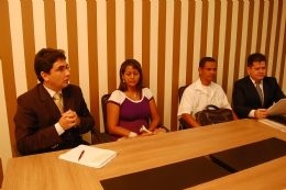 Advogados e pais da estudante Keisa Siqueira