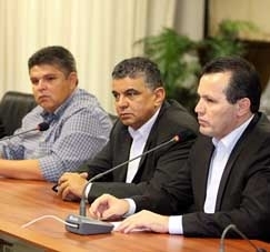 O governador Silval Barbosa durante assinatura do termo de cooperao tcnica para elaborao de planos diretores