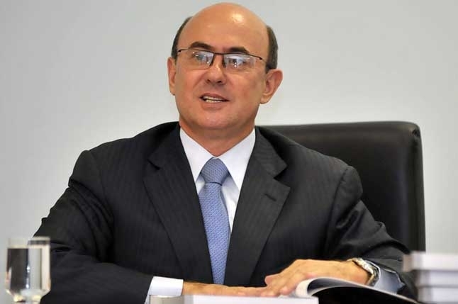 Presidente da AL, Jos Riva: o coerente  que o PSD entregue cargos ao Governo