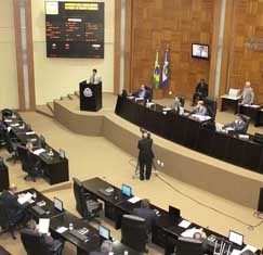 O debate sobre as obras  Copa do Mundo e a crise interna na Agecopa dominaram as discusses ontem na Assembleia Legisla