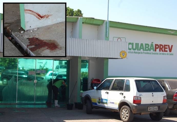 Fachada do Cuiab Previ sendo lavada aps morte de morador de rua.