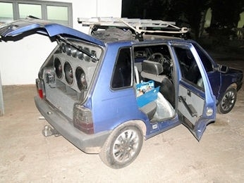 PM recuperou carro roubado pelos jovens em Vrzea Grande.