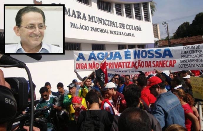 Protesto contra a privatizao da Sanecap levou Galindo a demitir 16 servidores municipais