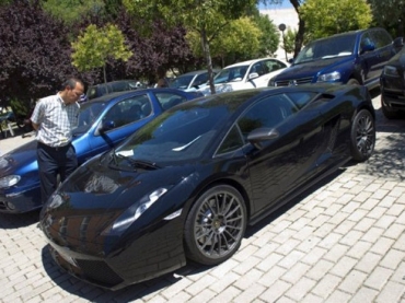 Lamborghini apreendido pela polcia da Espanha  visto nesta segunda-feira (18) em Madri
