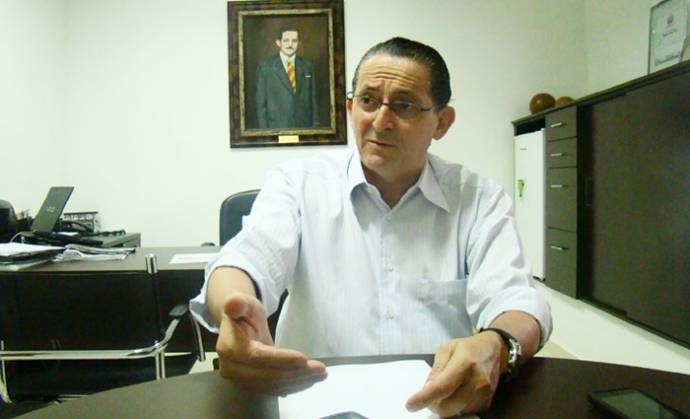Prefeito Chico Galindo (PTB) busca amplo acordo poltico para assegurar reeleio em 2012