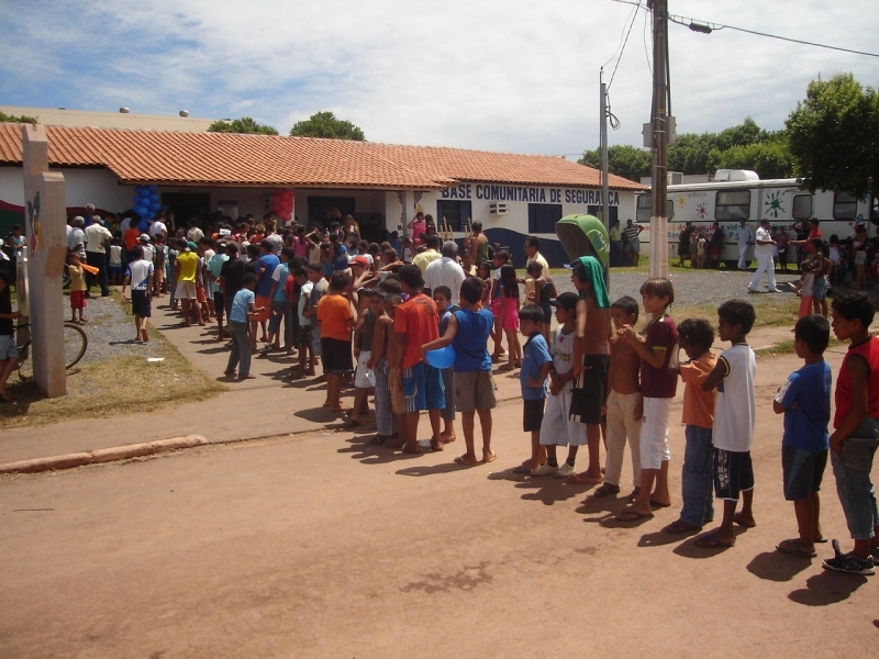 Comunidade participa de evento do projeto Quatro Estaes.