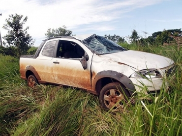 Prefeita e a filha dela ficaram feridas aps acidente na MT-170.