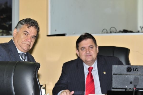J. Barreto  o lder do governo na Assembleia e tem a incumbncia de articular as votaes em favor do Palcio Paiagus
