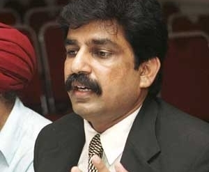 Shahbaz Bhatti, em foto de arquivo, em 2002.
