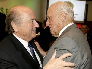 Joseph Blatter e Joo Havellange: pedido especial garantiu Cuiab na Copa do Mundo de 2014