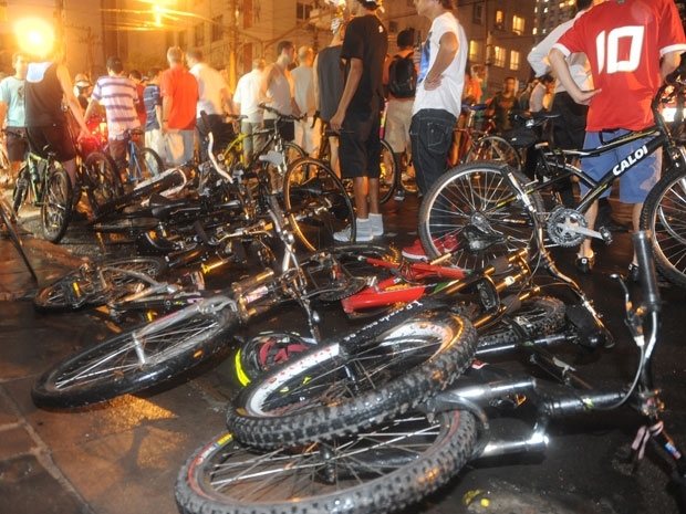 Nove ciclistas foram levadas ao Hospital de Pronto Socorro